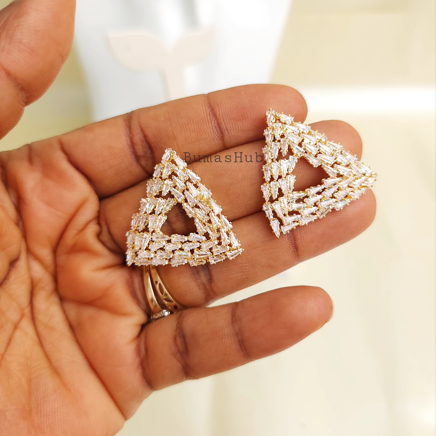 Simple Stud Earring